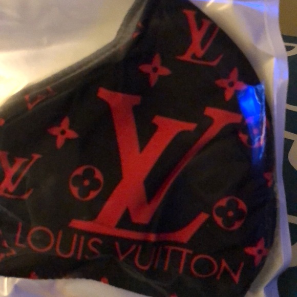 Face mask - Picture 3 of 4